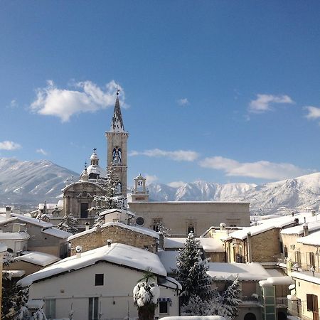 La Finestra Sulmo Lägenhet Sulmona Exteriör bild