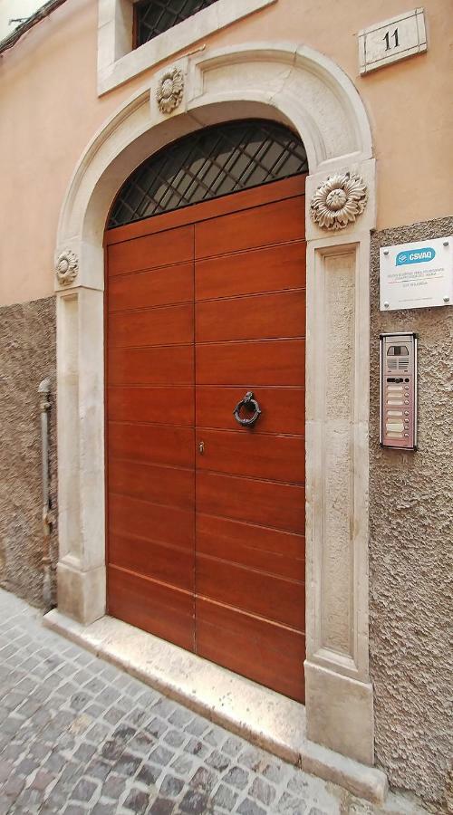 La Finestra Sulmo Lägenhet Sulmona Exteriör bild